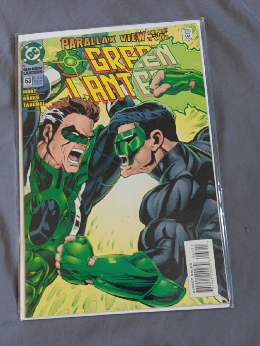 DC Green Lantern Comic Book – Vivid Green Action Cover